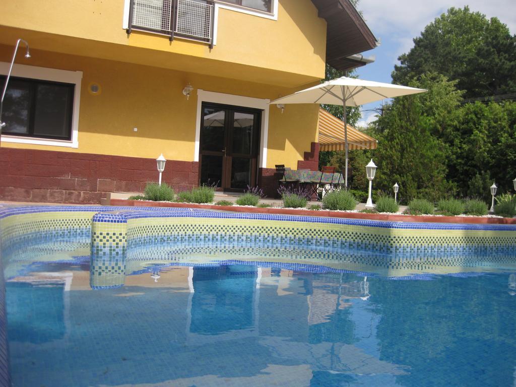 Schieszl Apartments Zamardi 1 Екстериор снимка
